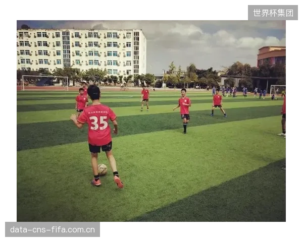 加尔内罗教练尝试地面渗透战术，但球员执行层面仍存有与战术意图的偏差。